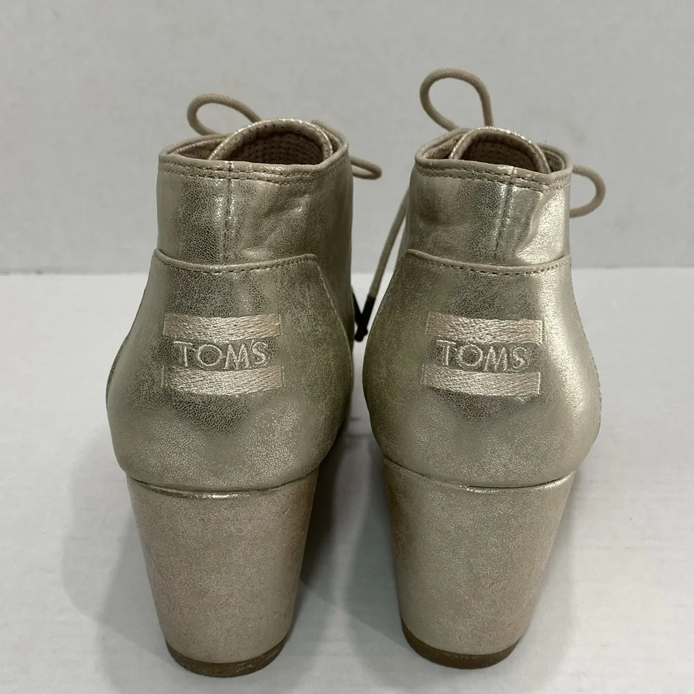 TOMS Desert Wedge White Gold Metallic Shoes size W 10